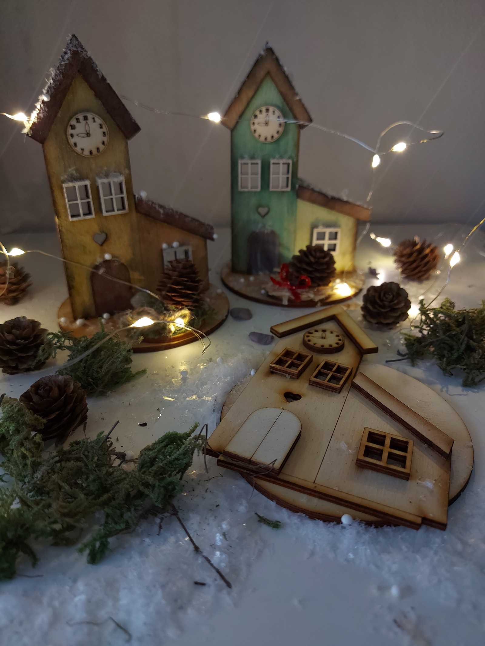 Překližková skládačka - Kostelíček s podstavcem 
