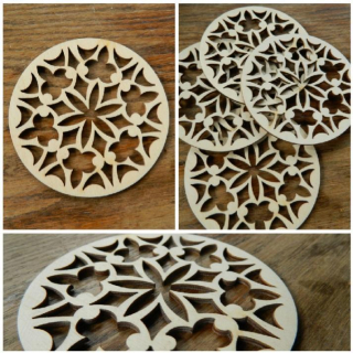 Vyřezávaná mandala z překližky 11 cm - květ